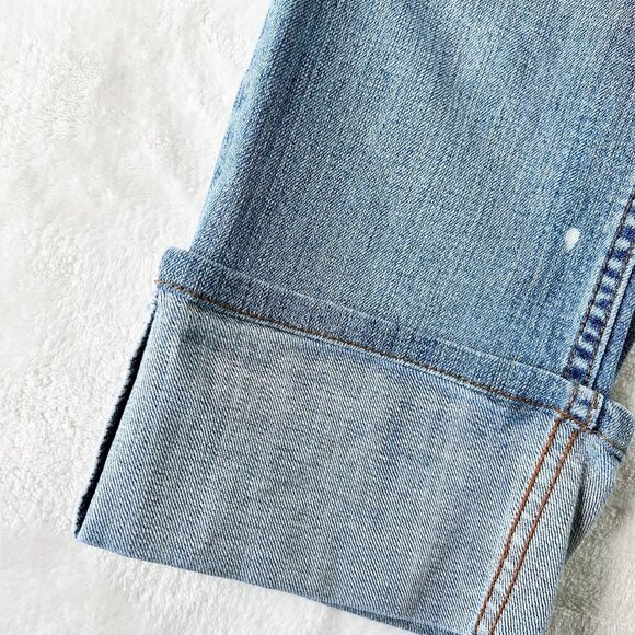 ⭐️⭐️SOLD⭐️⭐️ Bubblegum Brand Denim Capri | Medium Wash Blue | Distressed - Picture 11 of 16